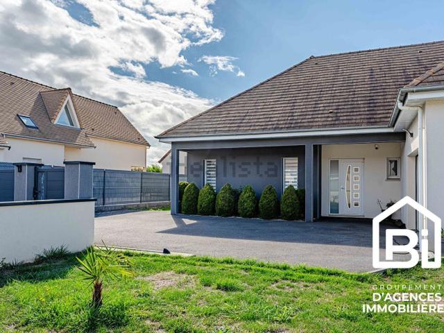 Maison, Castine en Plaine