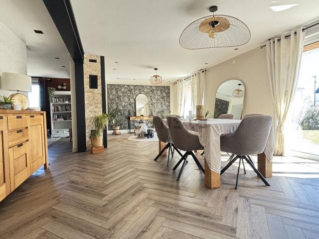 Maison, Castine en Plaine