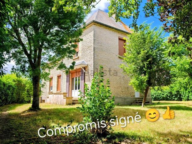 Maison, Castine en Plaine