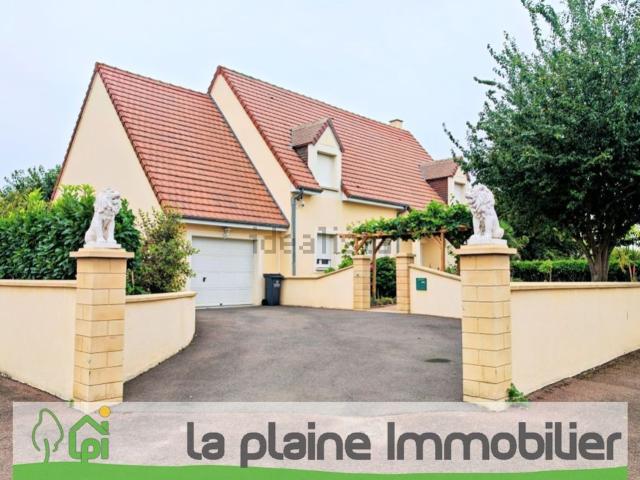 Maison, Castine en Plaine