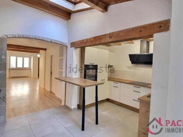 Maison, Castres