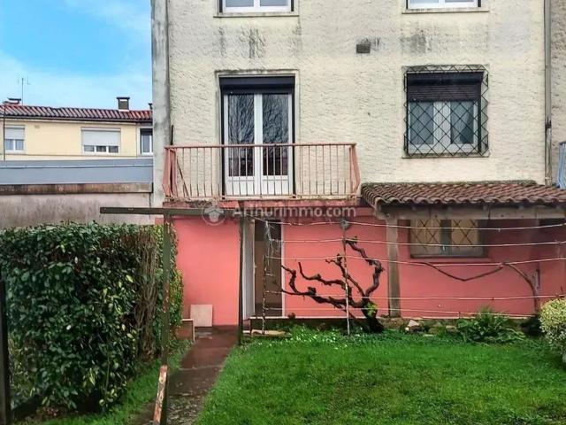Maison, Castres