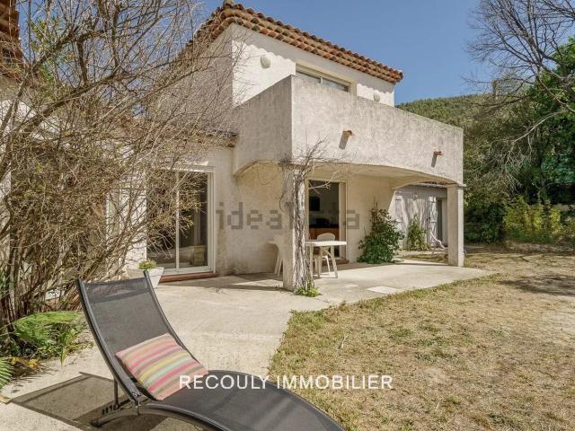 Maison, Ceyreste