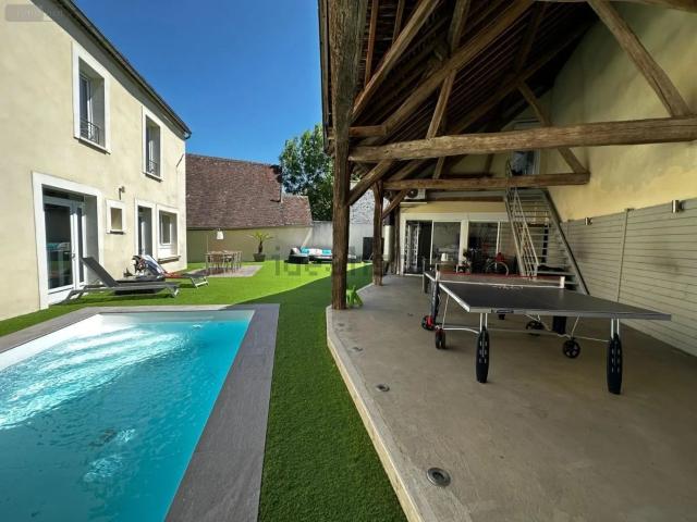Maison, Cézy