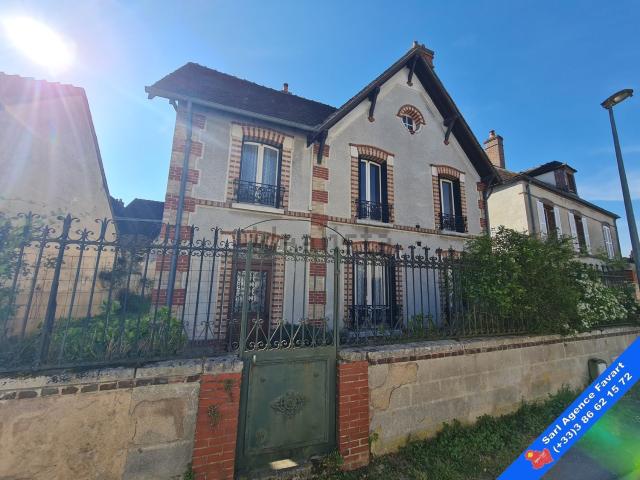 Maison, Cézy
