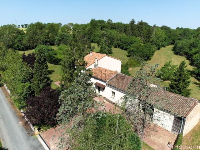 Maison, Celles sur Belle