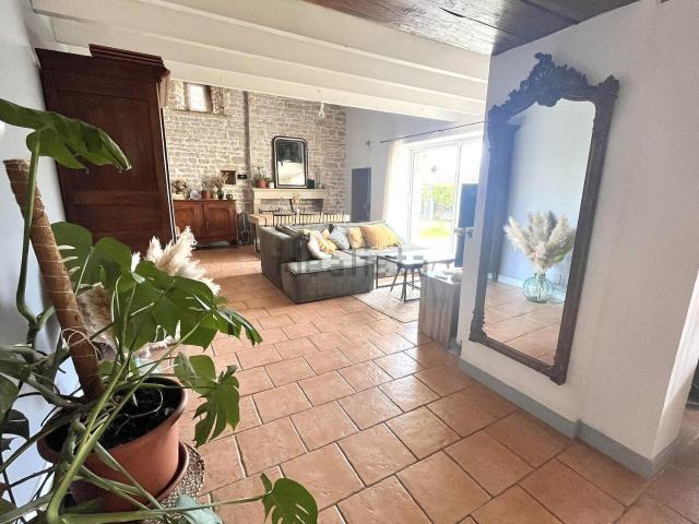 Maison, Celles sur Belle