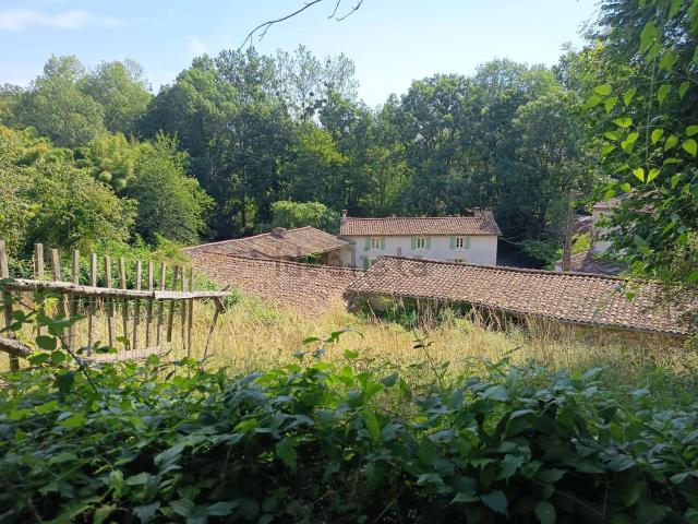 Maison, Celles sur Belle