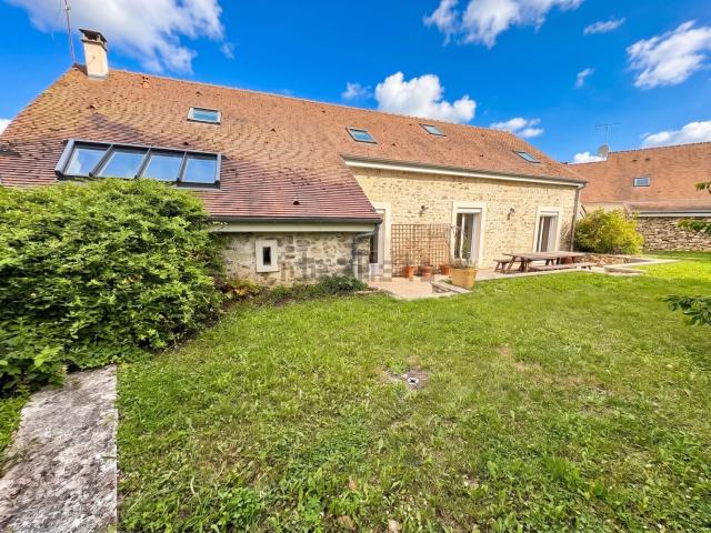 Maison, Cély