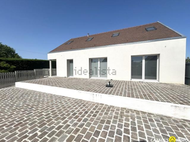 Maison, Cély