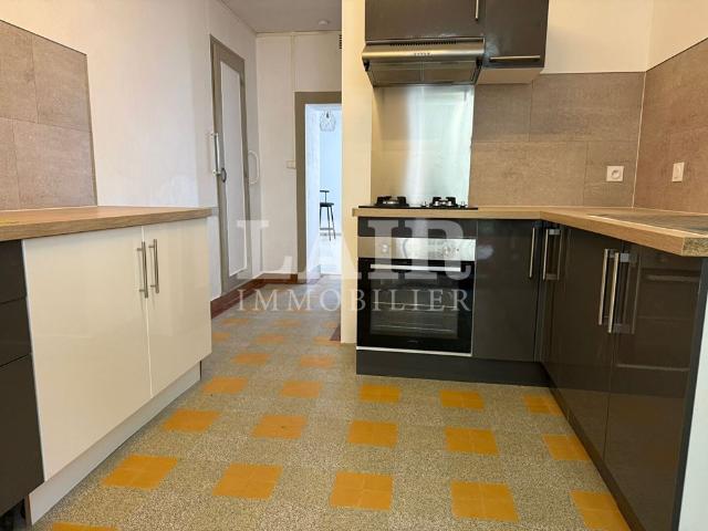Maison centre Mamers 2 chambres avec cour, jardin et garage ? M15434