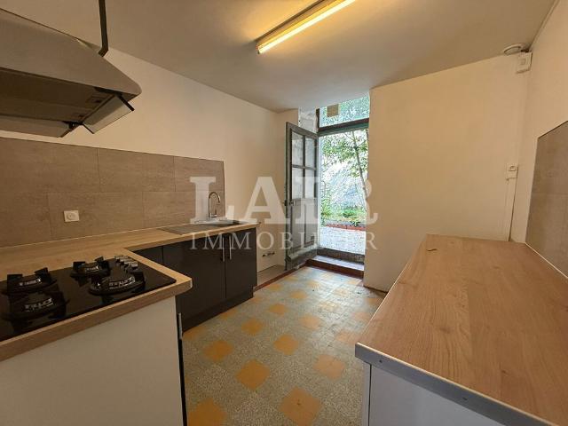 Maison centre Mamers 2 chambres avec cour, jardin et garage ? M15434