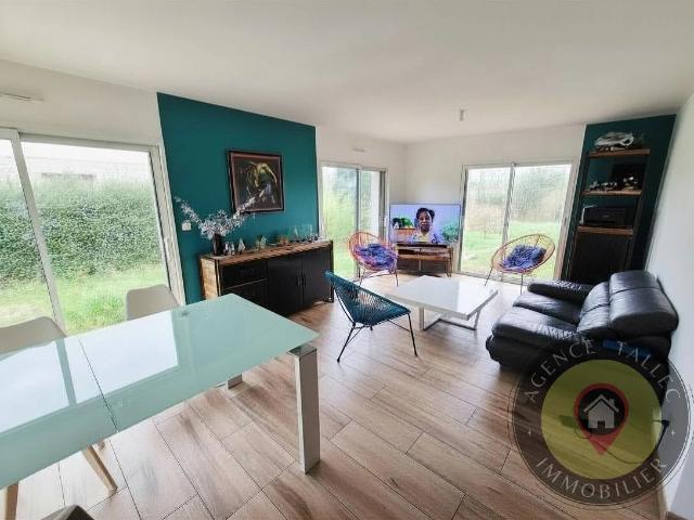 Maison centre Lanvallay