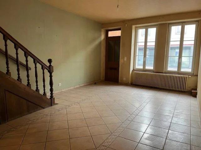 maison centre Pouilly en Auxois
