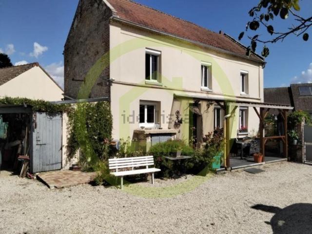 Maison, Cernoy