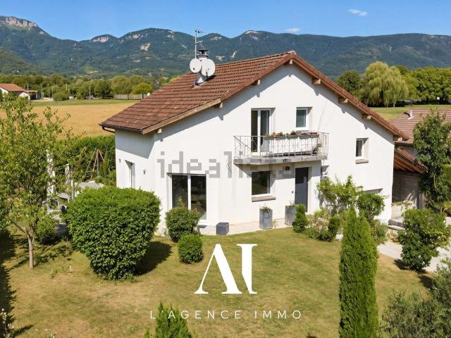 Maison, Cessy