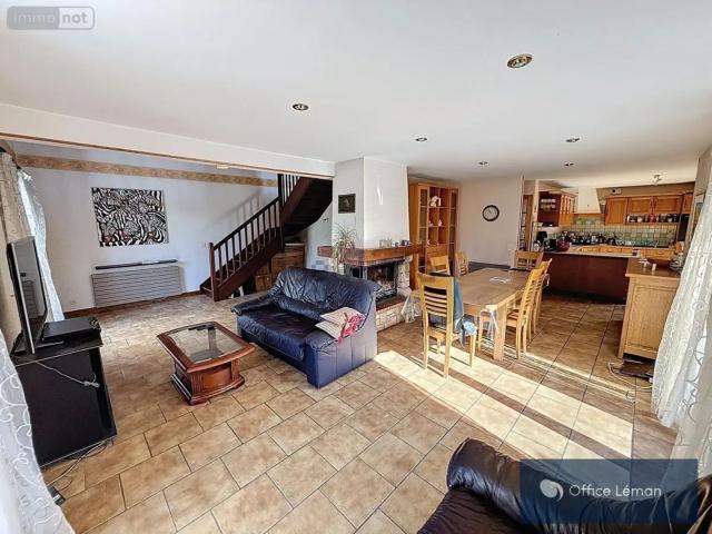 Maison, Cessy