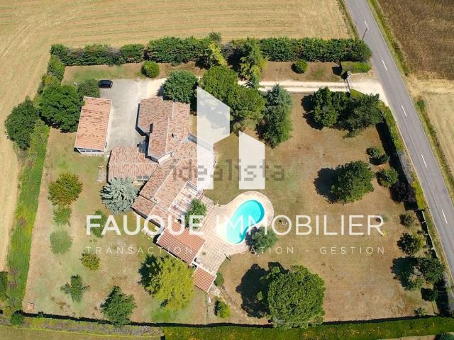 Maison, Chabeuil