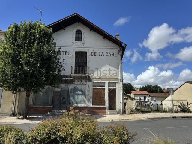 Maison, Chalais