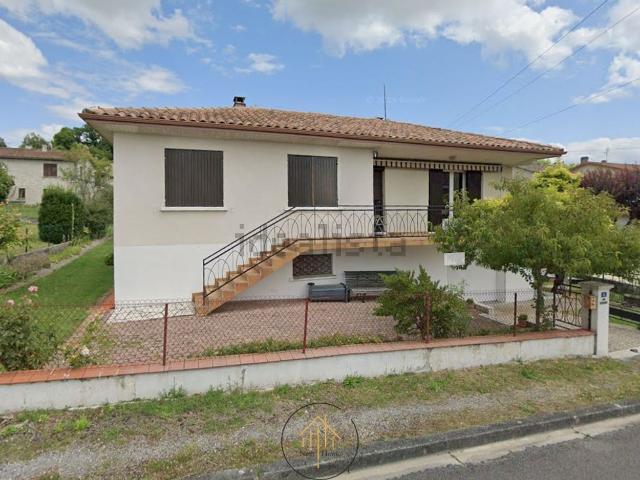 Maison, Chalais