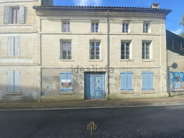 Maison, Chalais