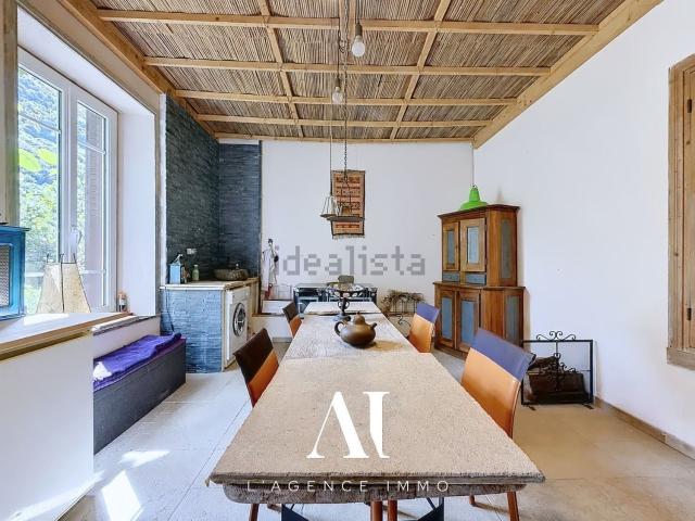 Maison, Chaley