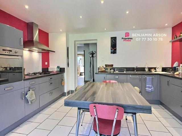 Maison Challes Les Eaux 8 pièces 178 m2