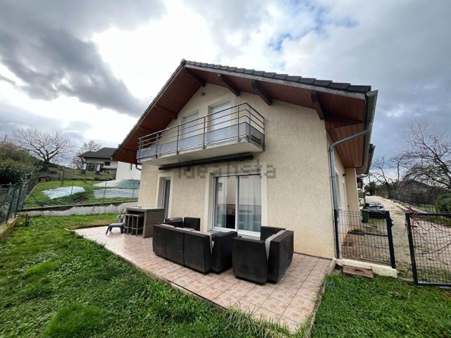Maison, Challes les Eaux