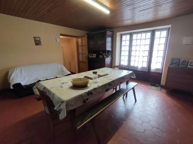 Maison Châlus 9 pièce s 176 m2