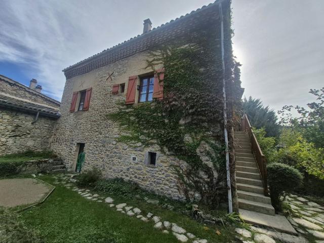 Maison, Chamaloc