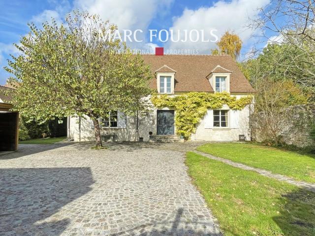 Maison, Chamant