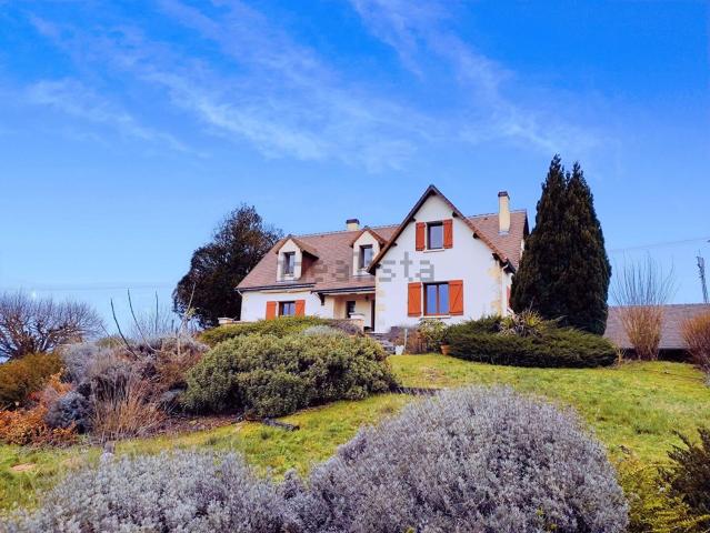 Maison, Chambon