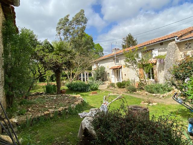 Maison Champagne Le Sec 6 pièce s 155 m2