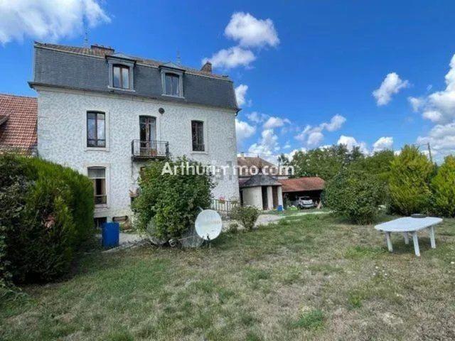 Maison, Champagne sur Loue