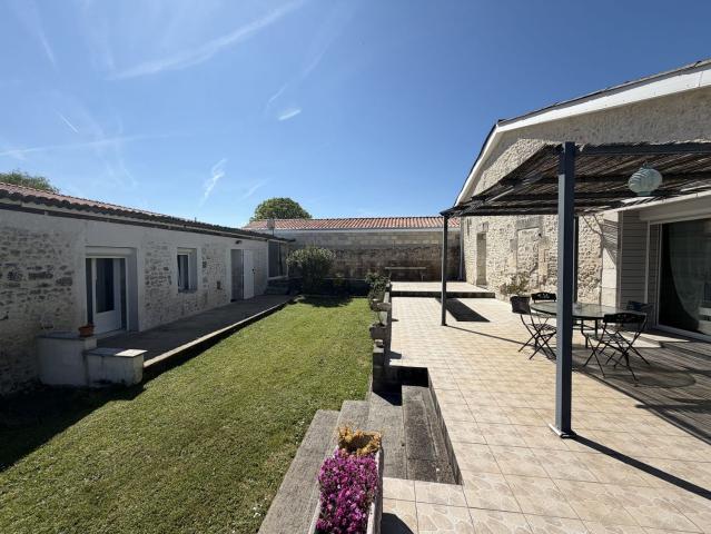 Maison, Champagne Vigny