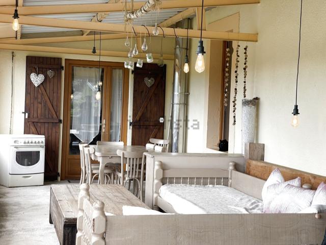 Maison, Champagney