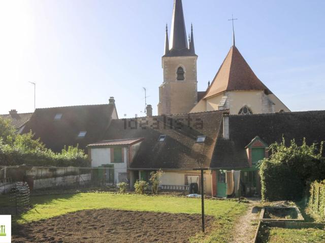 Maison, Champcevrais