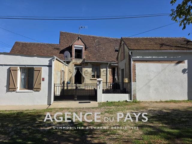 Maison, Champignelles