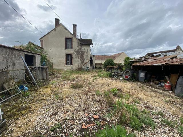 Maison, Champlay