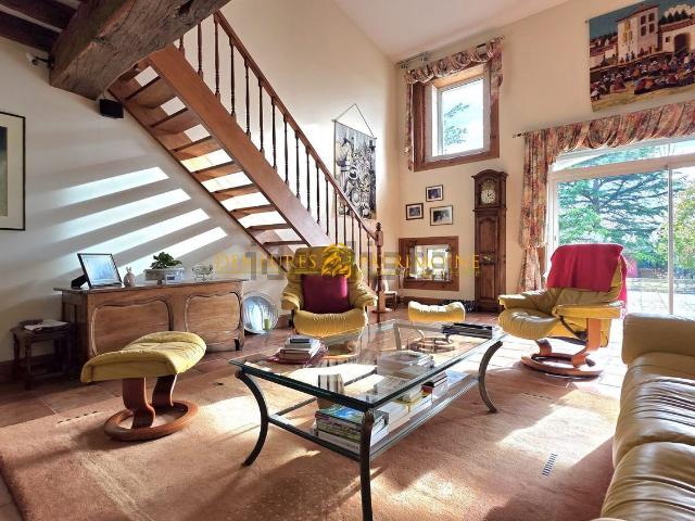 Maison, Champniers