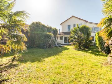Maison Champs Sur Marne 6 pièce s 133 m2