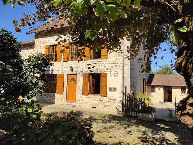 Maison, Champsac