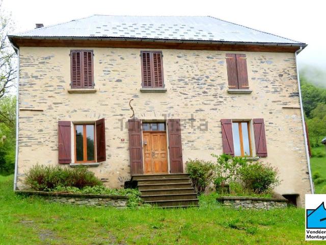 Maison, Ornon