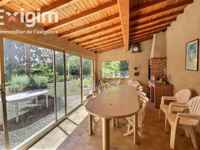 Maison, Chanos Curson