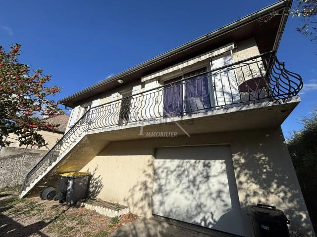 Maison, Chantelle