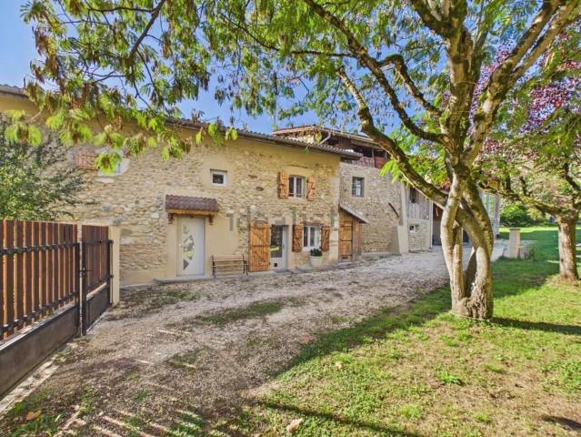 Maison, Chantesse