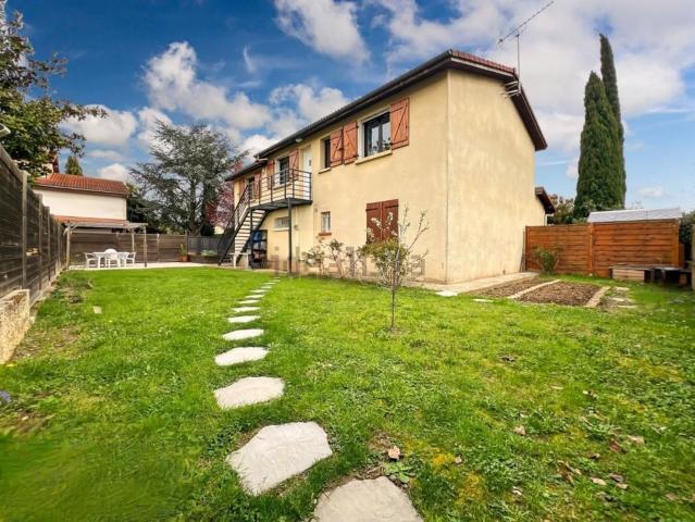 Maison, Chassieu