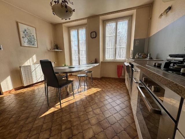 Maison Charme 146 M² Garage Sur 559 M² De Terrain Hericourt 146m² Héricourt