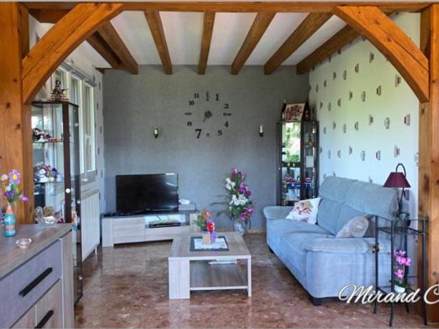 Maison familiale 4 chambres Sous sol total Terrain 1 600 m² Charmont sous Barbuise