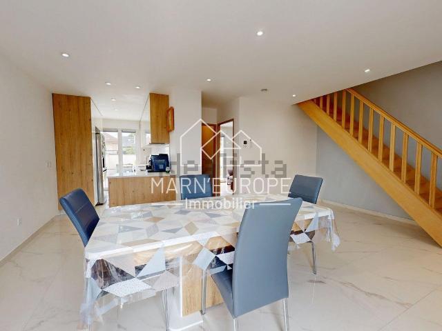 Maison, Charny